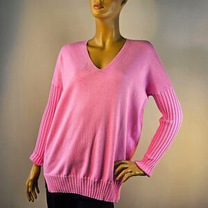 Metric Knits Pink Sweater V-Neck Long Ribbed Sleeves Ribbed Hem Oversized Size M